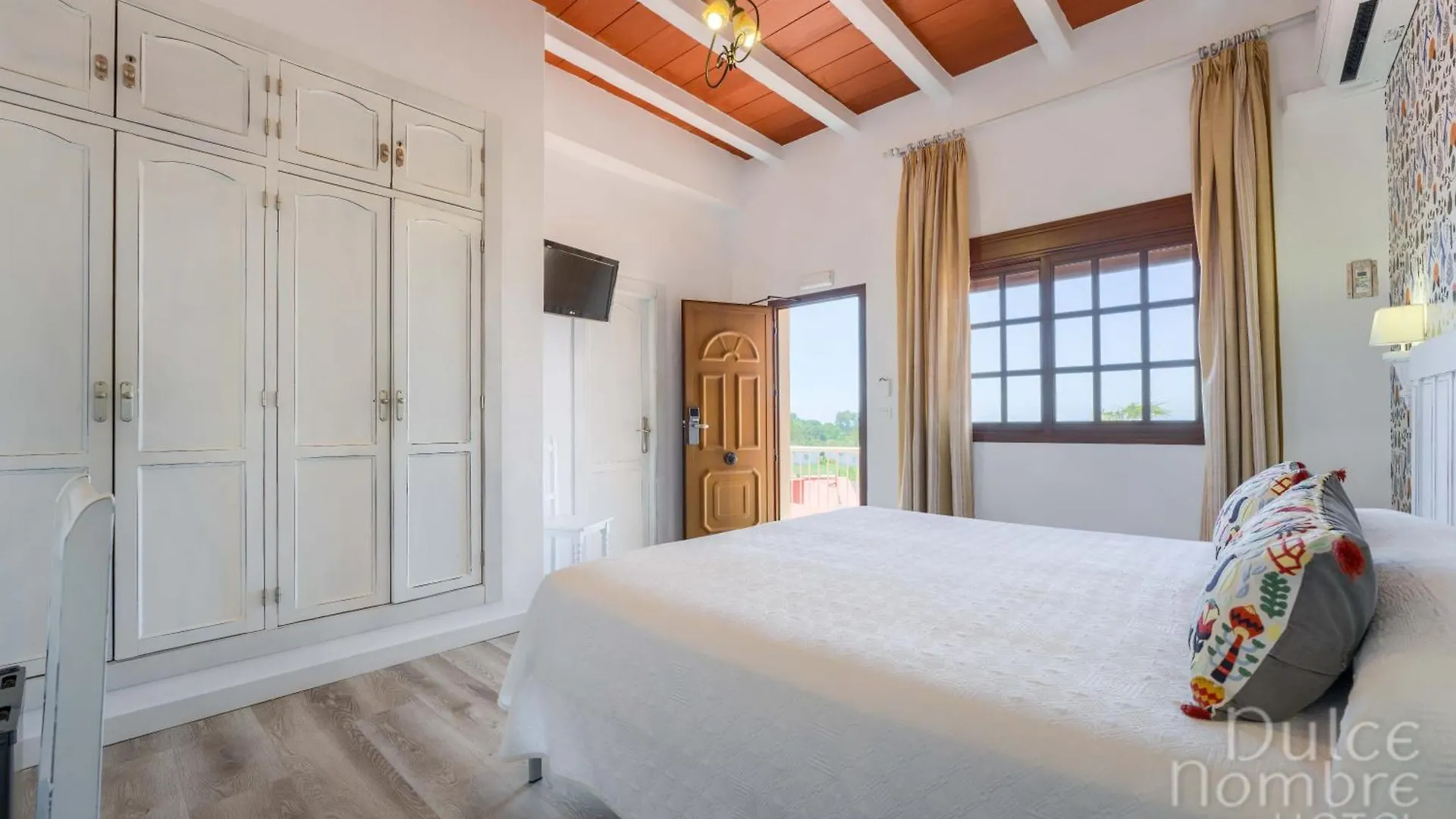 Dulce Nombre Hotel - Apartamentos تريفة
