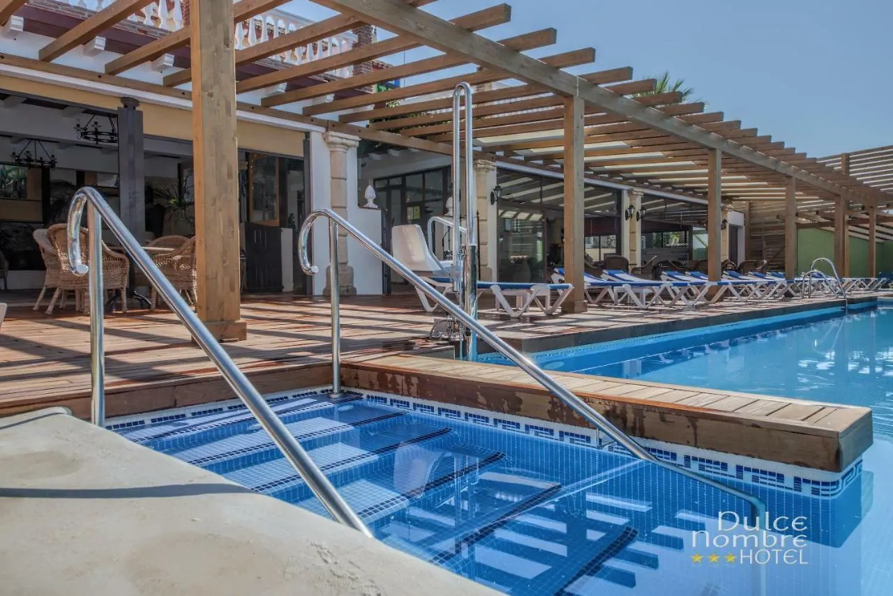 Dulce Nombre Hotel - Apartamentos تريفة